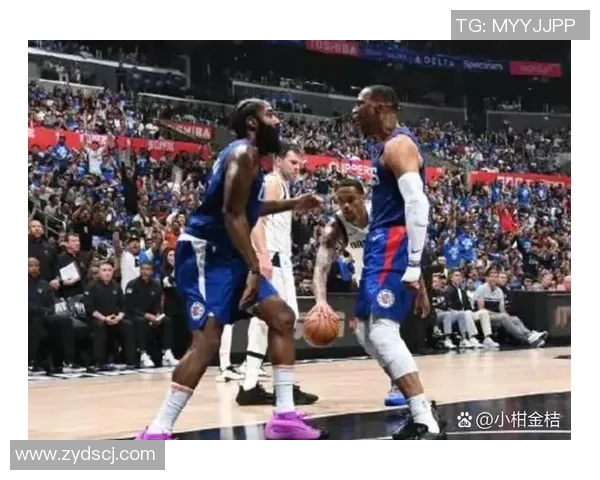 快船与爵士激战抢七赛场回顾与精彩瞬间分析