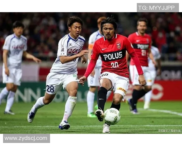 浦和红钻迎战神户胜利船争夺联赛关键三分的激烈对决